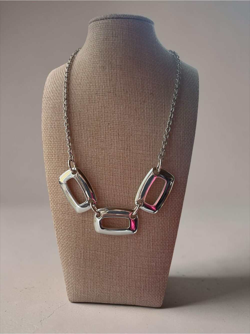 Vintage Liz Claiborne Silver Tone Geometric Link Statement Necklace